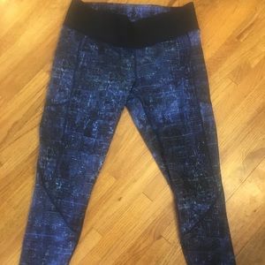 Lululemon Crops Gorgeous Blue Color 12